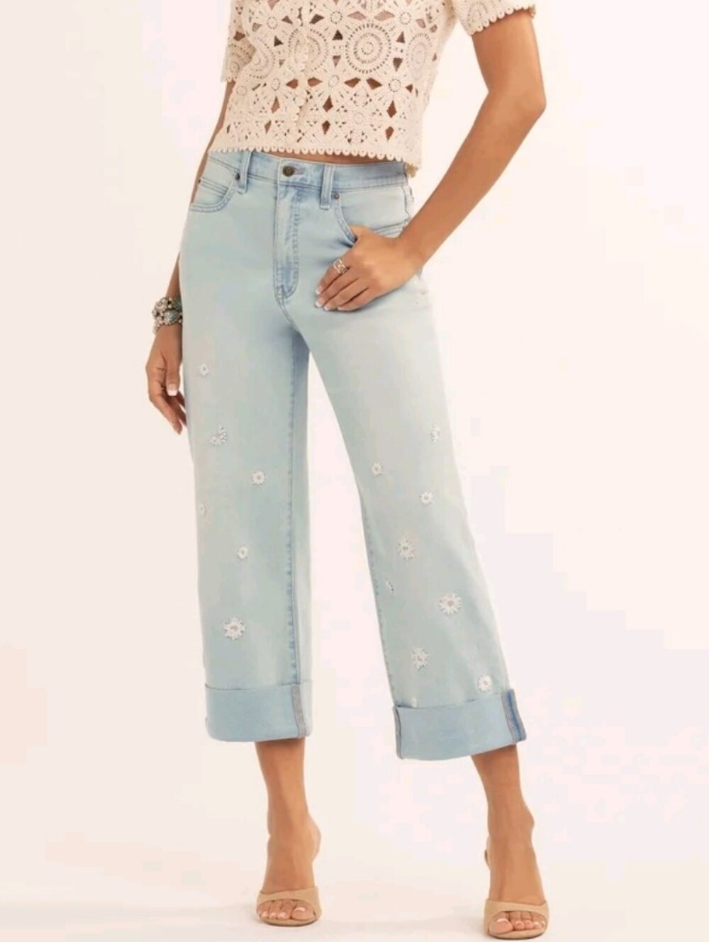 Jessica Simpson Women's Zinnia Wide Leg Boyfriend Jeans, Size 4 NWT